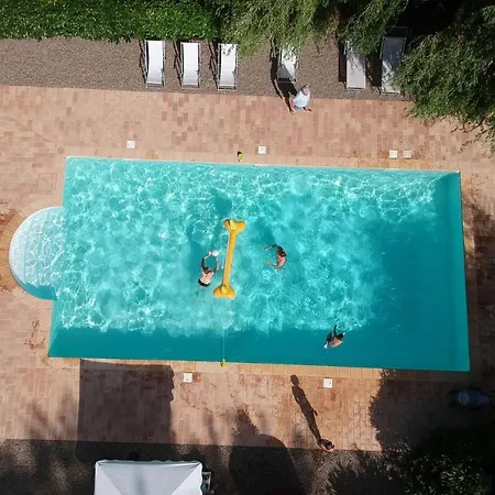 Apart-hotel Italian Experience - Albicocca Tuoro sul Trasimeno