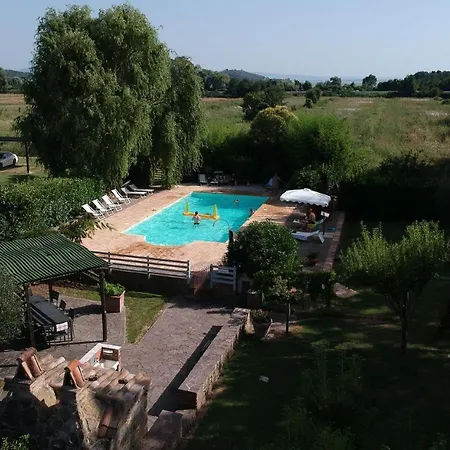 Apart-hotel Italian Experience - Albicocca Tuoro sul Trasimeno
