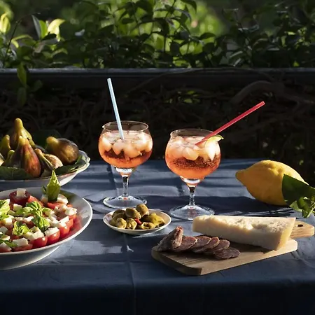 Italian Experience - Albicocca Apart-hotel Tuoro sul Trasimeno